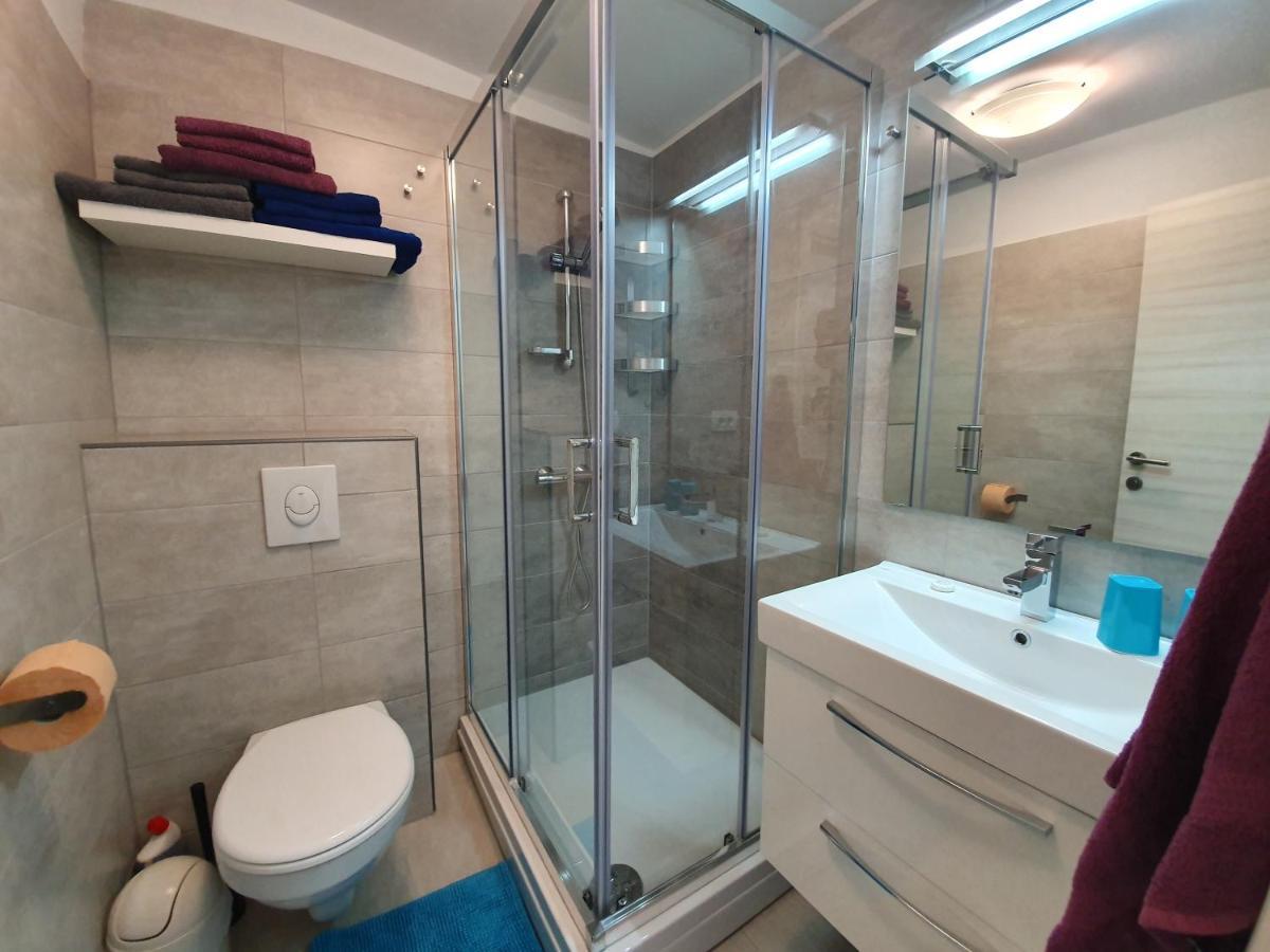 Comfortable Family Apt Iris 20M From Beach In Mandre Zewnętrze zdjęcie