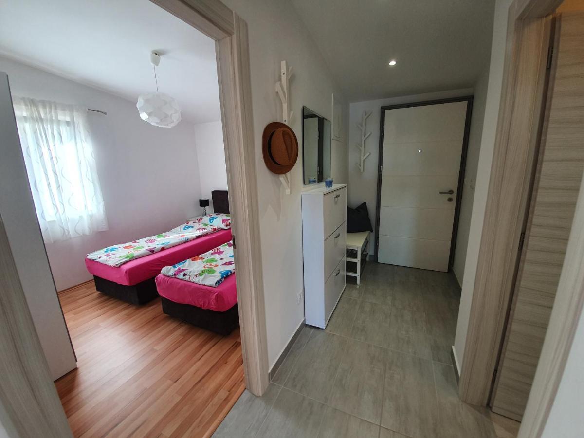 Comfortable Family Apt Iris 20M From Beach In Mandre Zewnętrze zdjęcie